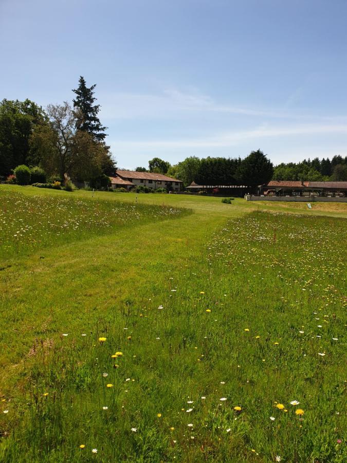 La Croix Gites Pressignac Luaran gambar