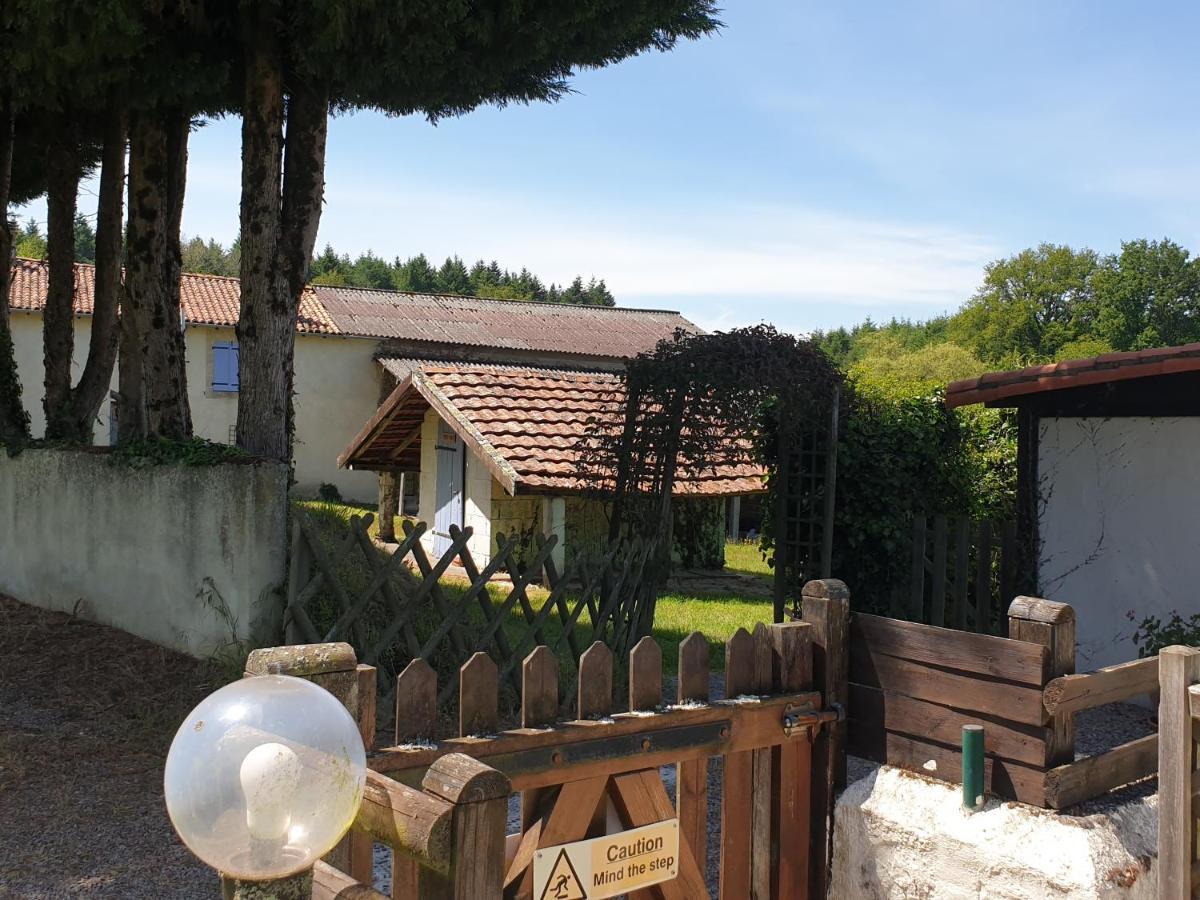 La Croix Gites Pressignac Luaran gambar
