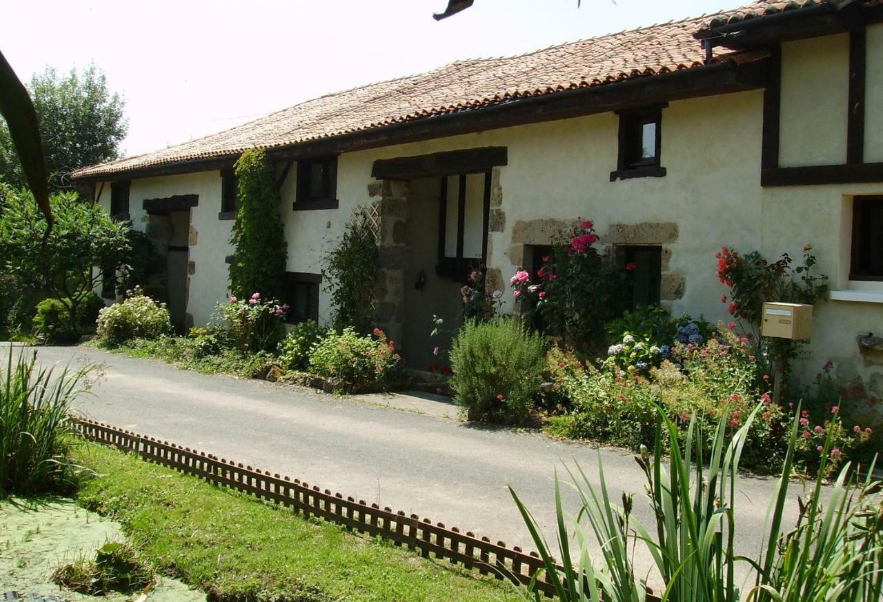 La Croix Gites Pressignac Luaran gambar